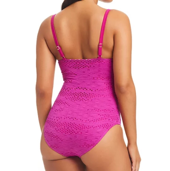 NEW BEYOND CONTROL Textured Perforated One Piece Swimsuit Bathing Suit Sz 10 - Picture 2 of 6